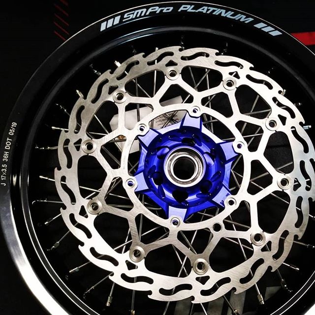 Brzdový kotúč Moto-Master Flame Floating Street 320mm KTM,Husaberg,Husqvarna predný