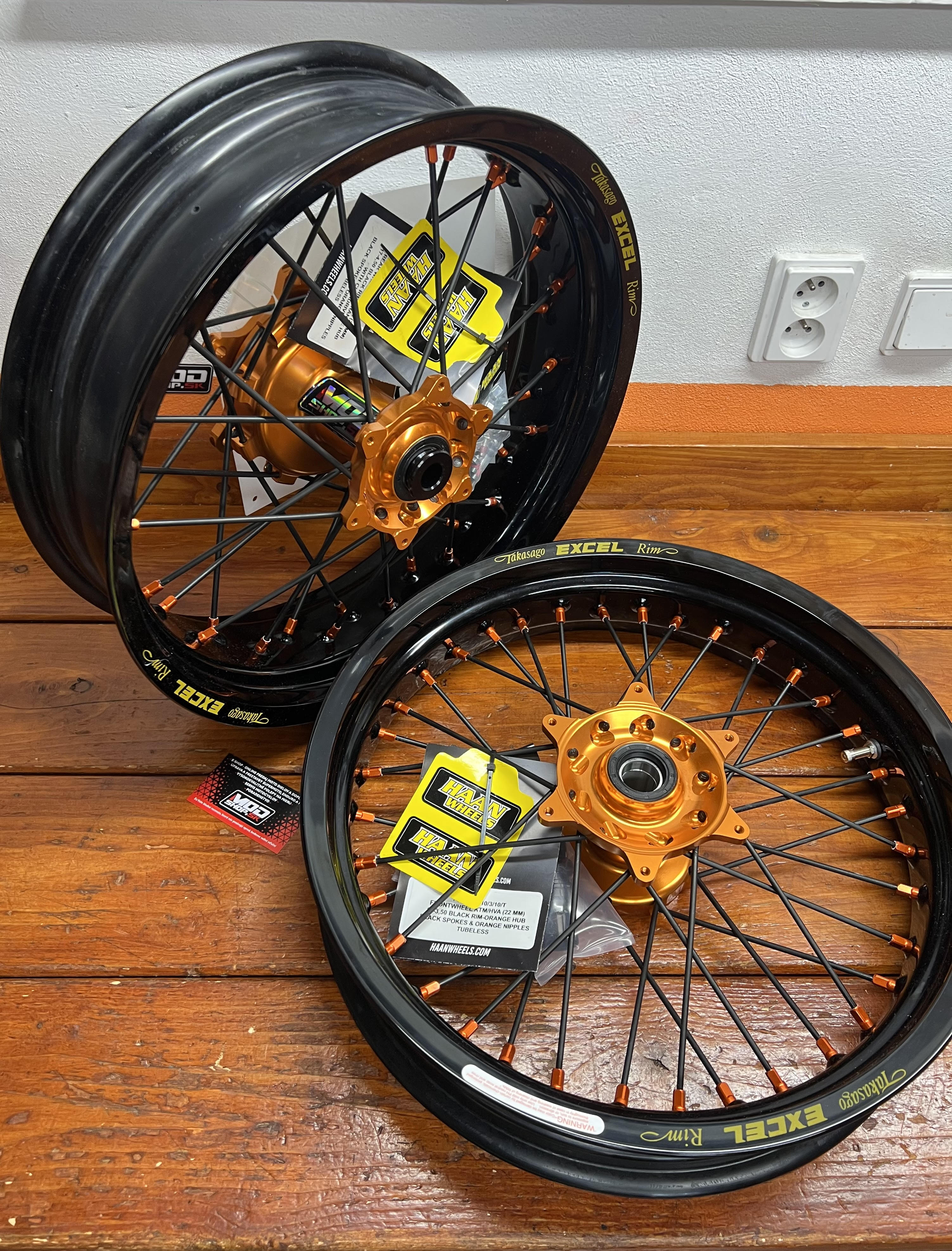 Haanwheels Tubeless Supermoto komplet kolesá + cush Drive ORANGE