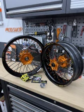 Haanwheels Tubeless Adventure 1290 komplet kolesá + cush Drive ORANGE