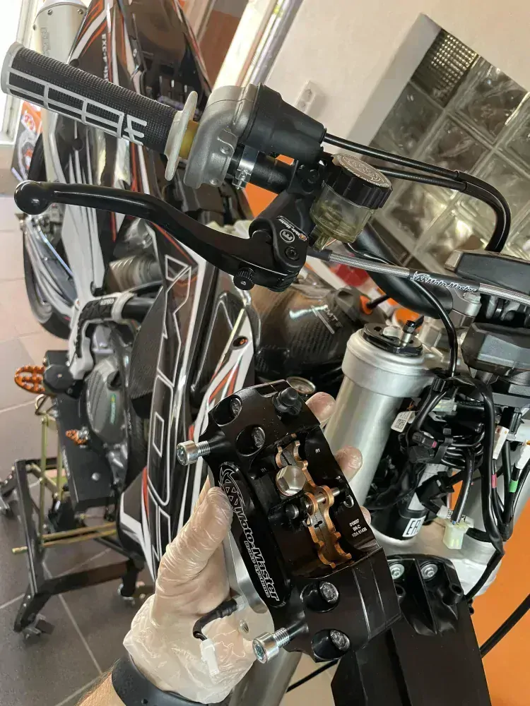 Moto-Master Flame Supermoto Racing Kit KTM/HSQ/HSB - 320mm (Headlight)